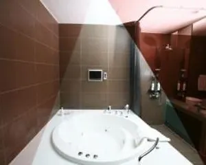 Motel Tria ***