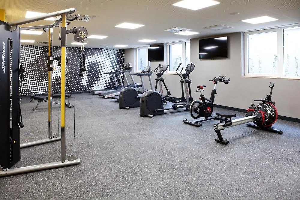 ***  Hampton By Hilton Vienna Messe Otel Avusturya