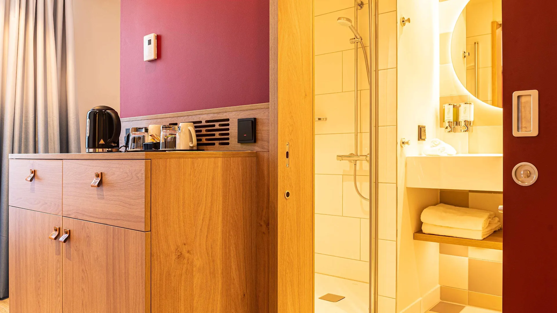 Hampton By Hilton Vienna Messe Otel 3*,  Avusturya